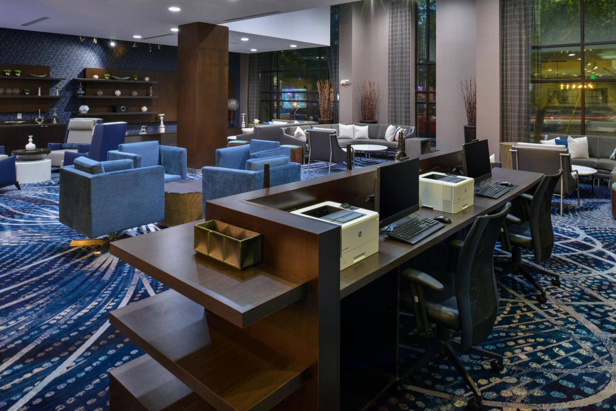 Отель Courtyard By Marriott Wilmington Downtown/Historic District Экстерьер фото